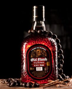 113. INDIAN SCHNAPS Old Monk 42%